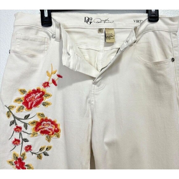 DG2 Diane Gilman Womens Virtual Stretch Floral Embroidered White Jeans 12P NWOT - Picture 5 of 16